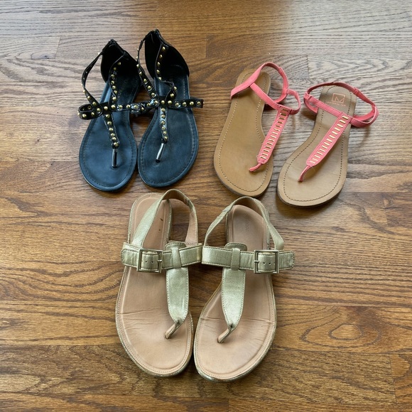 Sandals - Picture 2 of 3